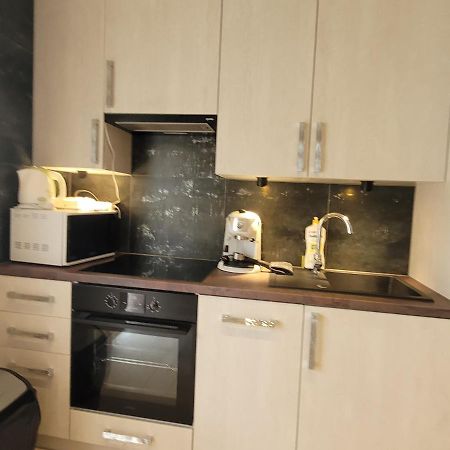 Lara II Apartman Debrecen Esterno foto