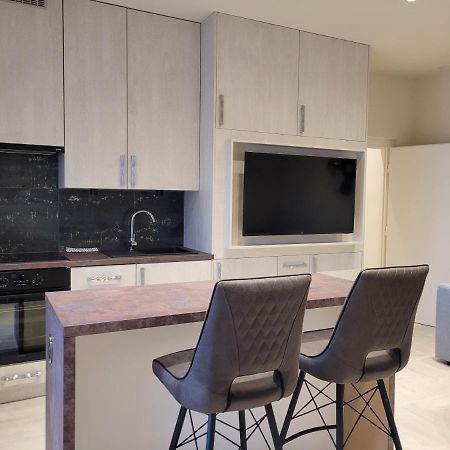 Lara II Apartman Debrecen Esterno foto