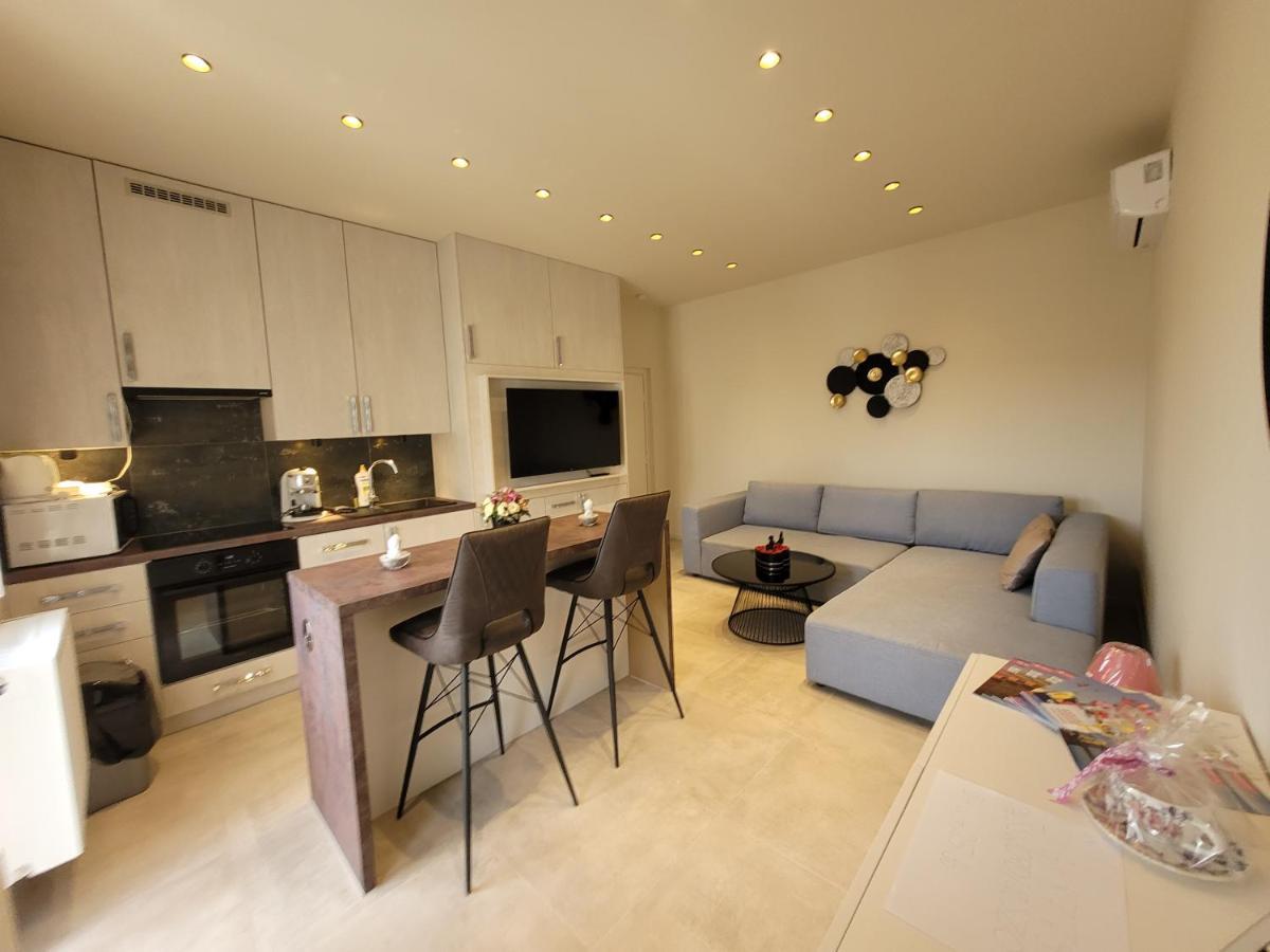 Lara II Apartman Debrecen Esterno foto